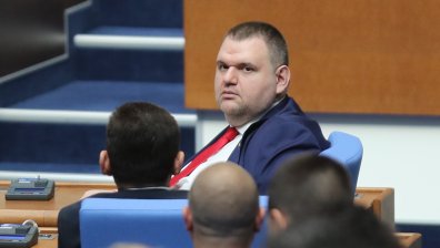 Делян Пеевски отговори на искането да го отстранят от председателския пост на ДПС