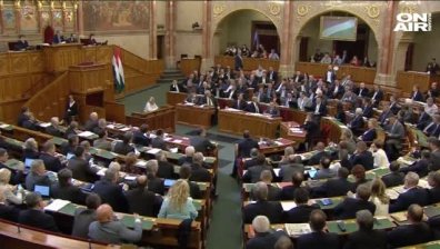 Брюксел размаха пръст на Орбан заради новия закон за висшето образование