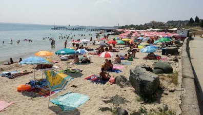 Бум на почиващите през август, септември зависи от пандемията