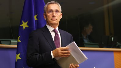 Столтенберг: НАТО ще остане регионален, ще приема само европейски страни