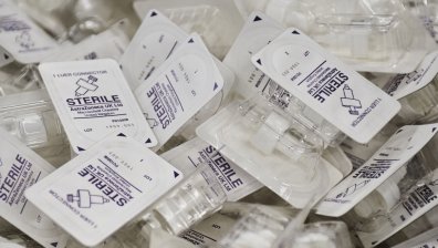 Защитата на AstraZeneca намалява три месеца след втората доза