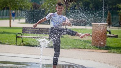 Температури до 42° и градушки - какво време да очакваме през юли?