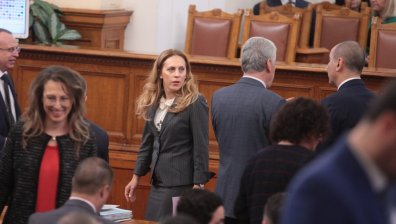 Приеха оставката на Валери Симеонов, Марияна Николова е новият вицепремиер