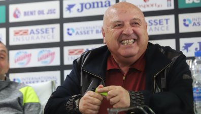 Венци Стефанов се подигра жестоко с Бербатов, Мартин и Стилиян