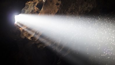 Спелеолог падна от голяма височина и загина на място