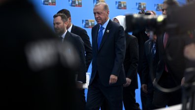 "Купи" ли Ердоган билет за Турция към ЕС и изтребители F-16, допускайки Швеция в НАТО?
