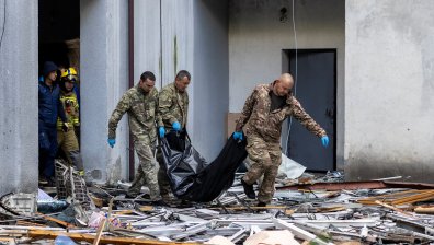 Русия пак удари Киев: Някои се спасиха, други нямаха този късмет (СНИМКИ)
