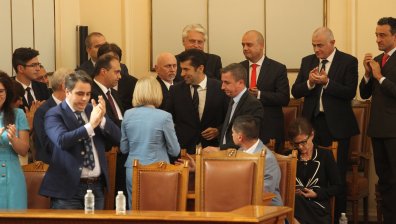 Депутатите сложиха край на правителството на премиера Кирил Петков