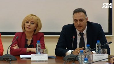 Мая Манолова VS. ЧСИ