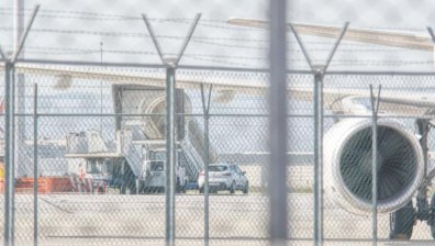 Flydubai: Екипажът спази стандартната процедура, разследва се сигналът за бомба