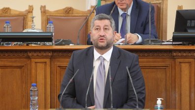 ДБ: Длъжни сме да пратим оръжие на Украйна, нетърпимо е да гледаме военни престъпления