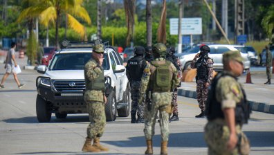Еквадор обяви извънредно положение в пет провинции заради въоръжен конфликт