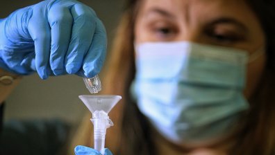 552 новозаразени с коронавирус за последното денонощие, двама са починали (ОБНОВЕНА)