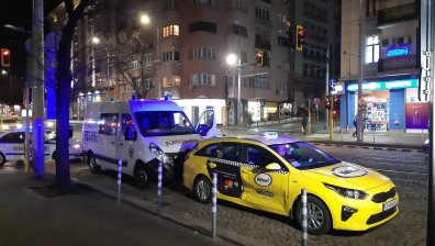 Шофьорът на катастрофиралата линейка с Арабаджиеви минал на червено