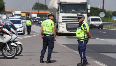 "Пътна полиция" стартира спецакция заради засиления трафик към морето