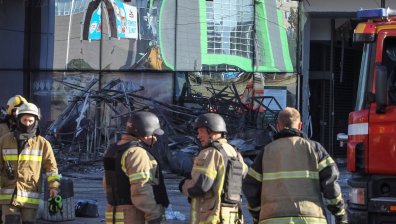 16 загинали и 130 ранени: Издирват оцелели след атаката срещу мол в Кривой рог