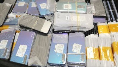 Митничари спипаха 200 контрабандни мобилни телефона при проверка на кола