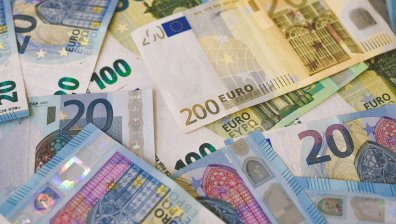 Крачка напред: България е близо до излизане от "сивия списък" за пране на пари