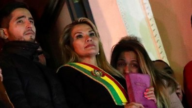 Янине Анес ще бъде временен президент на Боливия