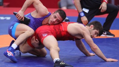 Вангелов на две крачки от златото на Европейското по борба