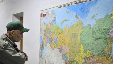 Жена загина, а 15 деца са ранени при рухване на трибуна в Русия