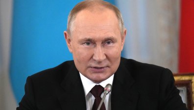 Путин на 70: По-изолиран от всякога руският президент получи интересни подаръци