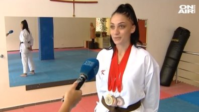 Каратистки за пример: Огромен успех за България на Европейското първенство
