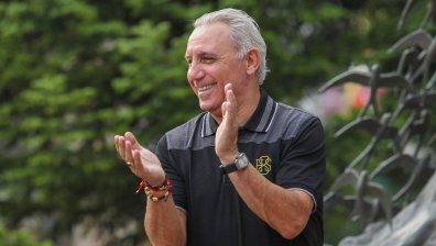 Христо Стоичков към националите по волейбол: Донесете ни титлата, лъвове!