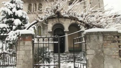 Храмът "Св. Петка" в Русе се руши, с десетилетия митрополията се опитва да го спаси