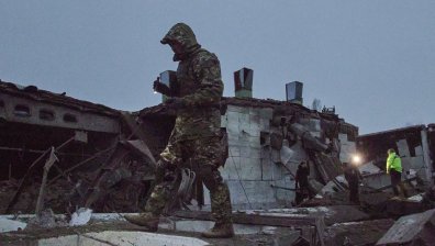 Масирани руски обстрели в Украйна, трима загинали, хиляди без ток в мразовитата зима