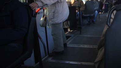 По линия 94 в София се пускат стари автобуси: Студентите втора ръка ли са?