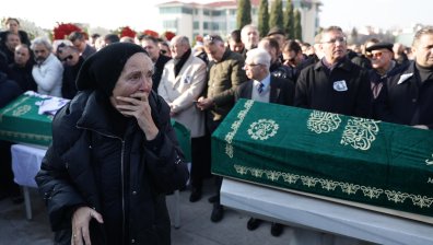 Деца са сред жертвите на пожара в Турция