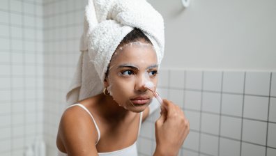 Разширени пори - защо се появяват и как да се справим с тях