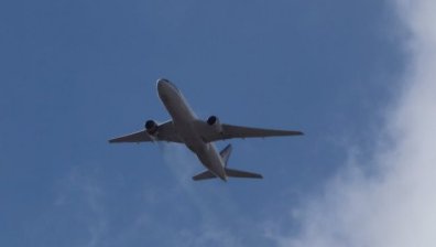 Самолет Boeing 737 MAX кацна аварийно в САЩ 