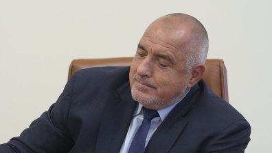 Борисов си тръгна със завивки за спалня от инспекция в Троян