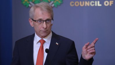 Денков: Няма да има смени на министри преди ротацията през март