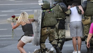 Лукашенко: Протестиращите са безработни с криминално минало