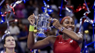 19-годишната Коко Гоф победи световната №1 Сабаленка и вдигна купата на US Open