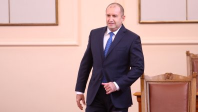 Радев видя позитиви след визитата на Петков в Скопие и зае категорична позиция