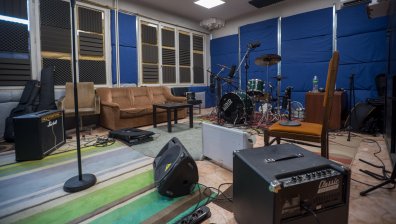 Разходка из емблематичната сграда на "Балкантон" (СНИМКИ)