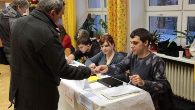 Минимална разлика преди балотажа на президентските избори в Чехия