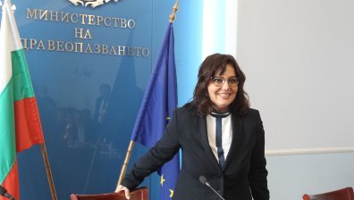 Реформа в здравната система, Сербезова: Повишаваме доходите, за да привлечем млади медици