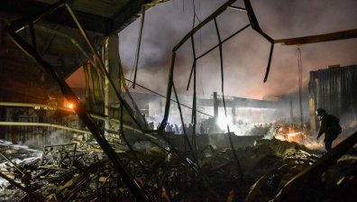 Издирват оцелели в мола в Кременчук, Украйна поиска среща на Съвета за сигурност на ООН