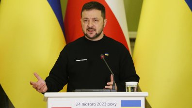 Зеленски: Военните командири ми обещаха да защитават Бахмут