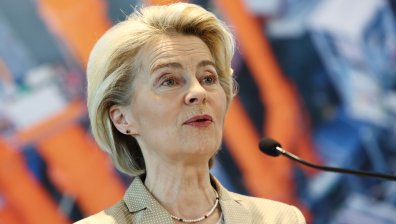 ЕП гласува срещу назначение на близък до Фон дер Лайен в Еврокомисията