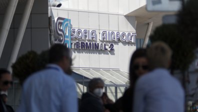 НСИ с интересни данни за пътуванията ни в чужбина, масово у нас идват румънци, турци и гърци