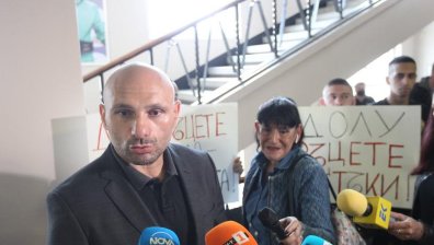 Станислав Недков - Стъки и ММА бойци нахлуха в Министерството на спорта (СНИМКИ)