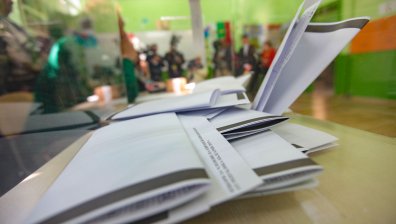 ЦИК: Българите в чужбина гласуват в 61 държави, в Русия - 2 секции, в Украйна - няма