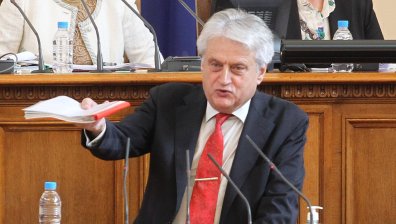 Обвинения в репресия: Спорът между Рашков и депутатите от ГЕРБ и ДПС ескалира 