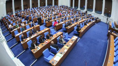 Партиите са похарчили почти 38 млн. лв. през 2023 г., приходите им са над 37,2 млн. лв.